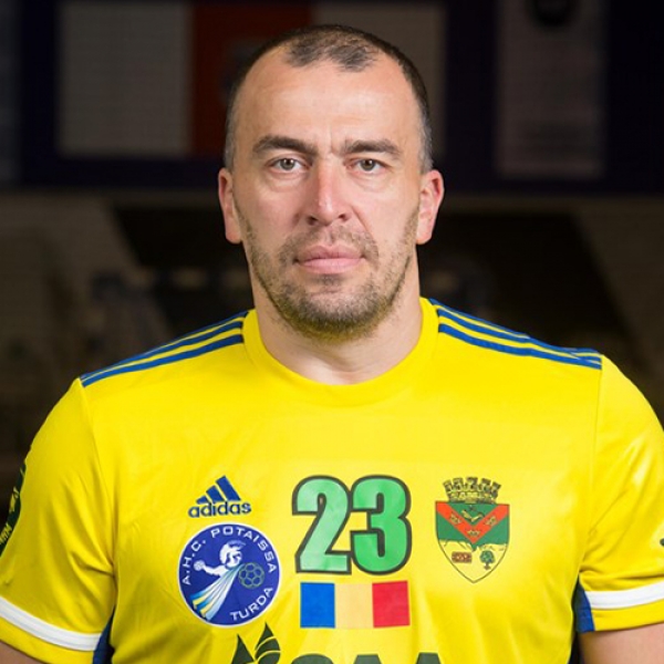 Nenad  Savić