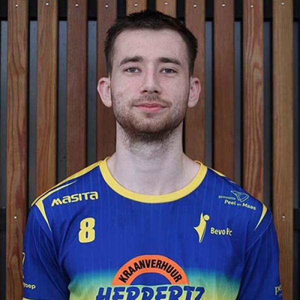 Guus  van den Heuvel